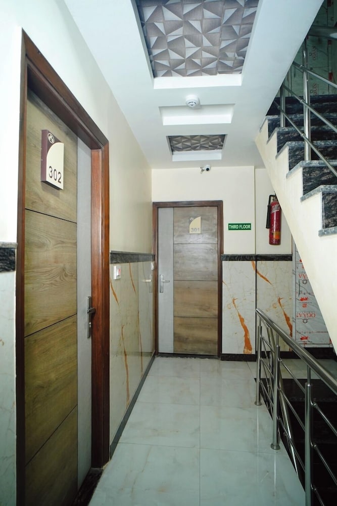 hotel delhi darshan dx by rsl hospitality