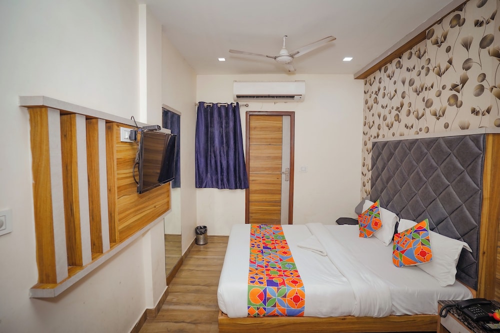 hotel delhi darshan dx by rsl hospitality