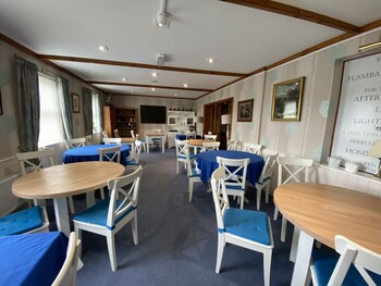 Flambards Hotel,Llechryd>>Cardigan,4 star