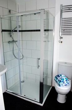 Trivelles Liverpool,Everton>>Bootle,4 star