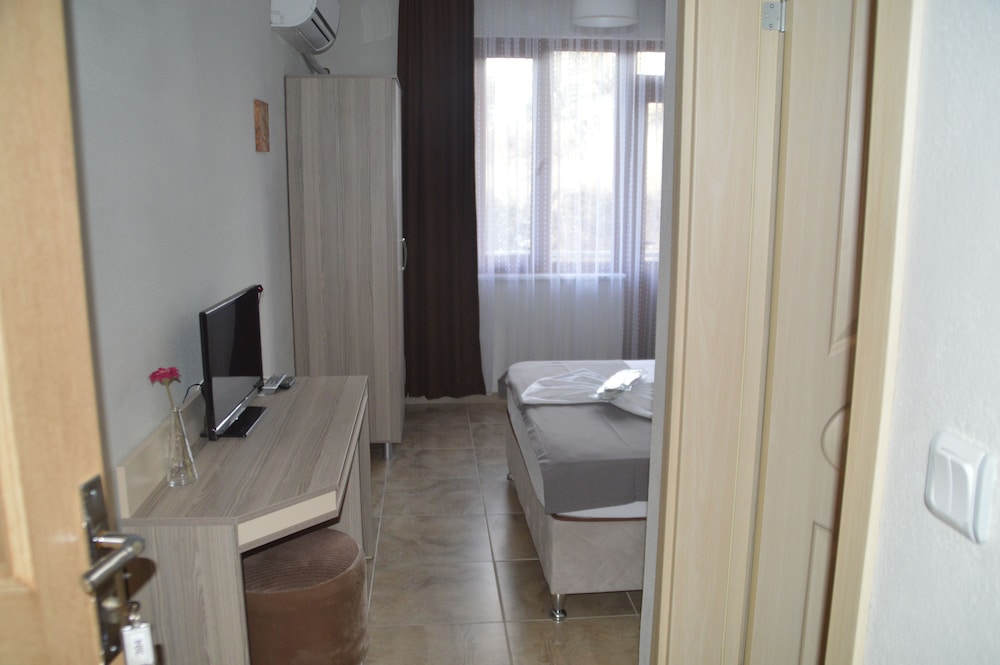 hotel hugo