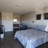 hotel lake anna