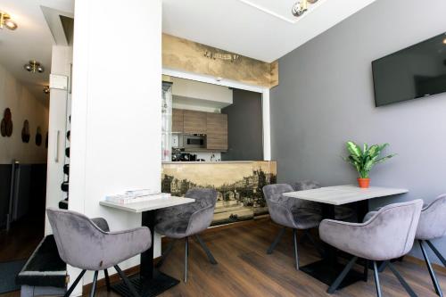 quentin hotel golden bear