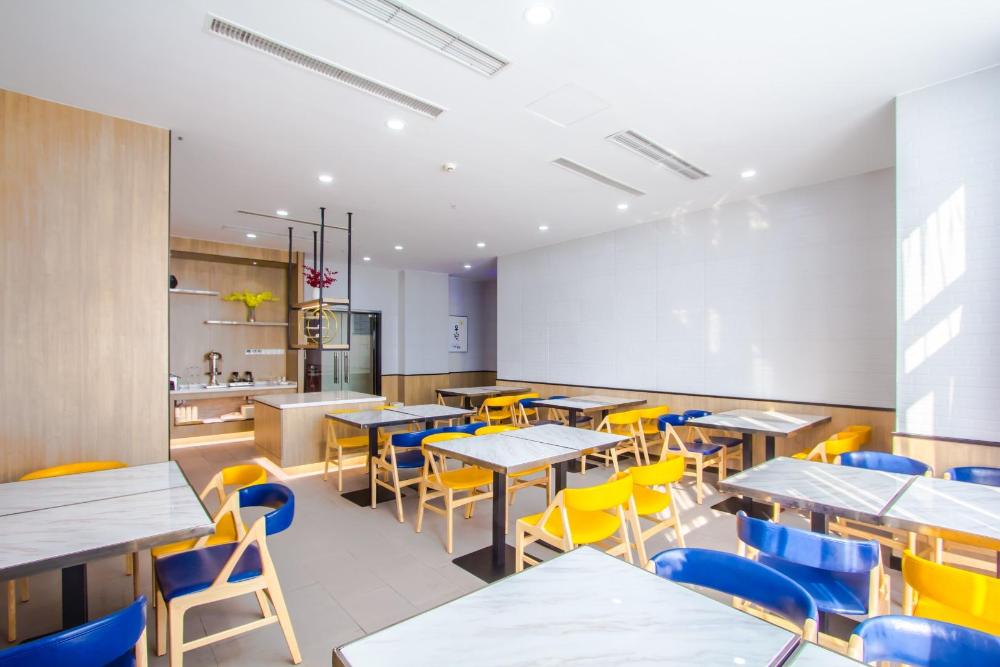 hanting hotel tongxiang xiaochang dong road