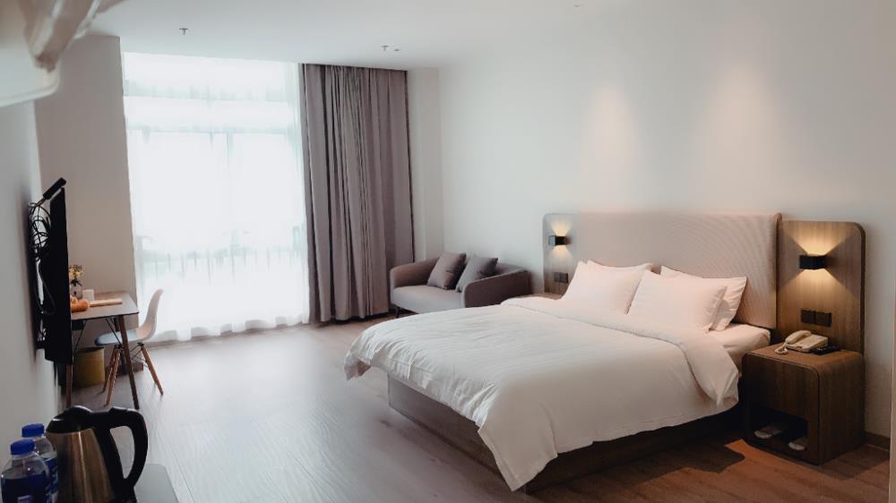hanting hotel tongxiang xiaochang dong road