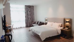hanting hotel tongxiang xiaochang dong road