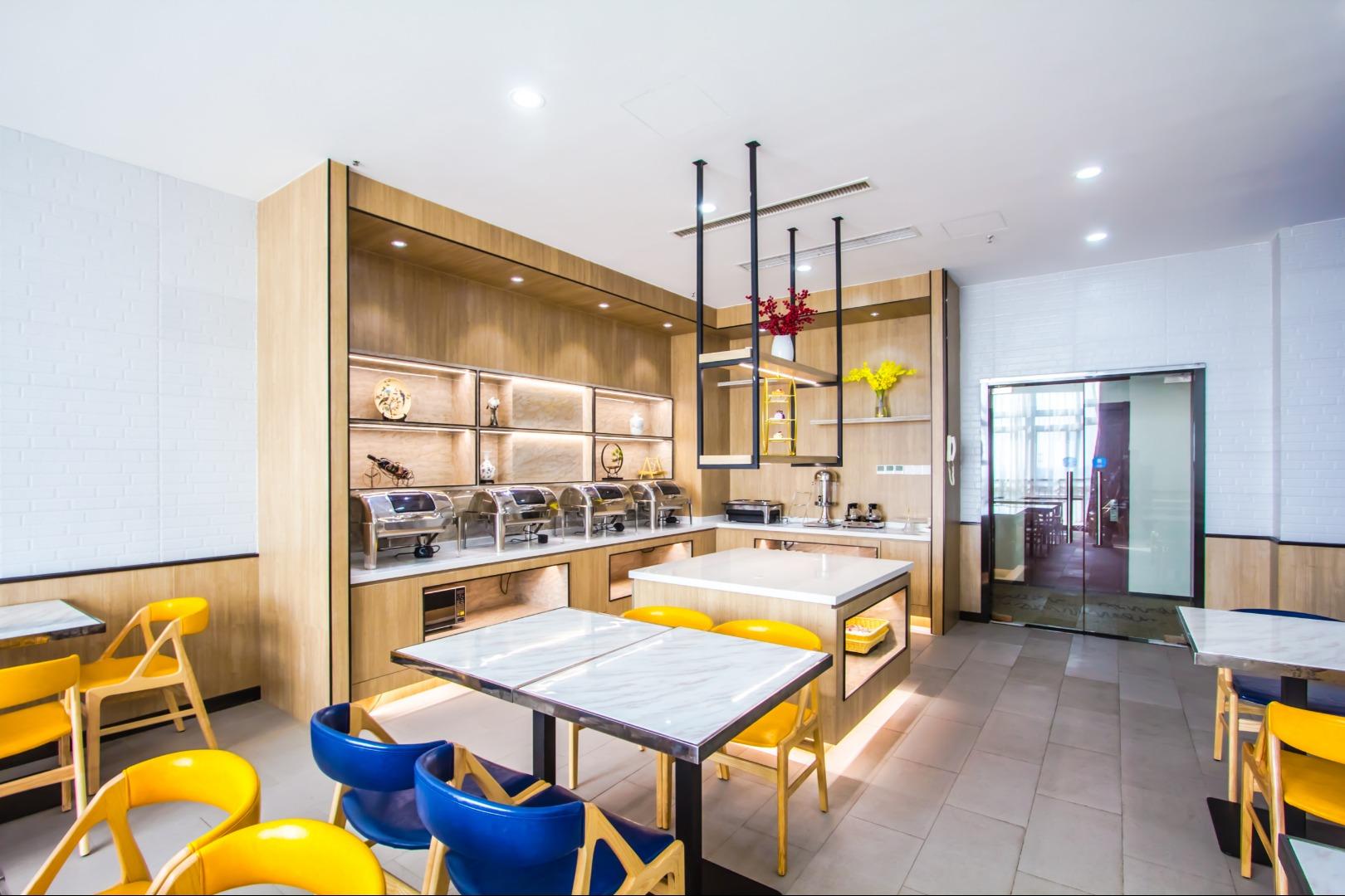 hanting hotel tongxiang xiaochang dong road