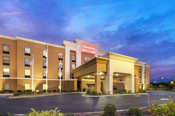 hampton inn and suites savannah airport