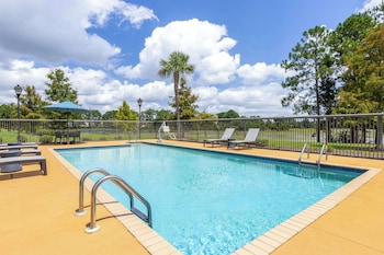 hampton inn and suites savannah airport