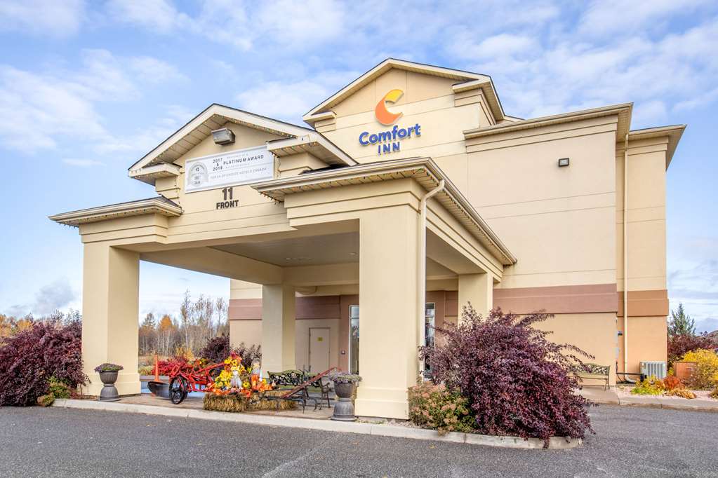 comfort inn sturgeon falls