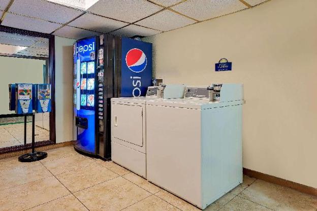 days inn by wyndham sturtevant racine mount pleasant