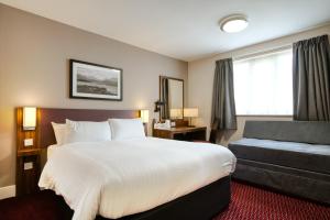 Queen Of The Loch, Balloch By Marston's Inns,Balloch>>Alexandria,4 star