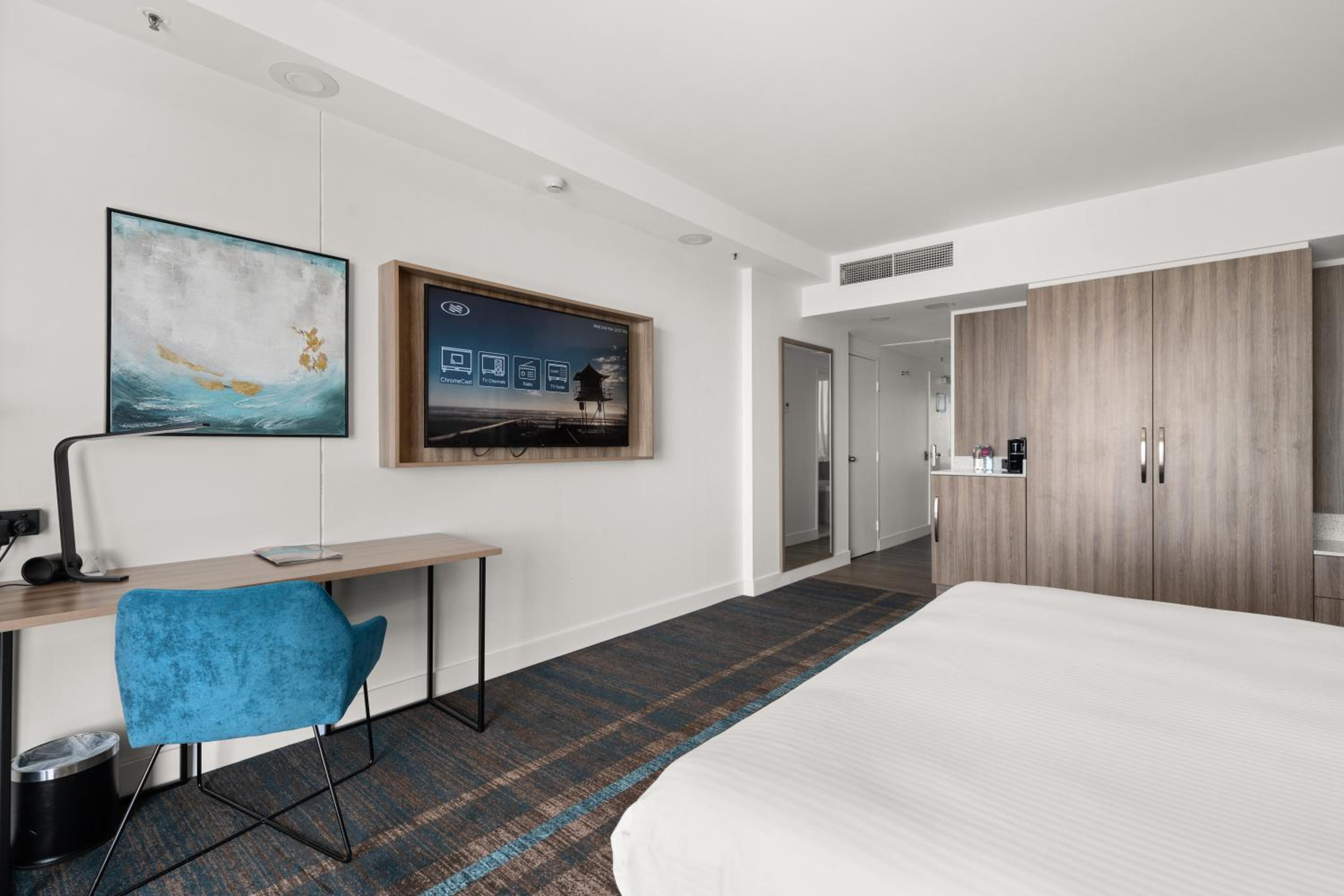 crowne plaza surfers paradise by ihg