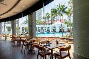 crowne plaza surfers paradise by ihg