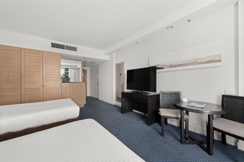 crowne plaza surfers paradise by ihg