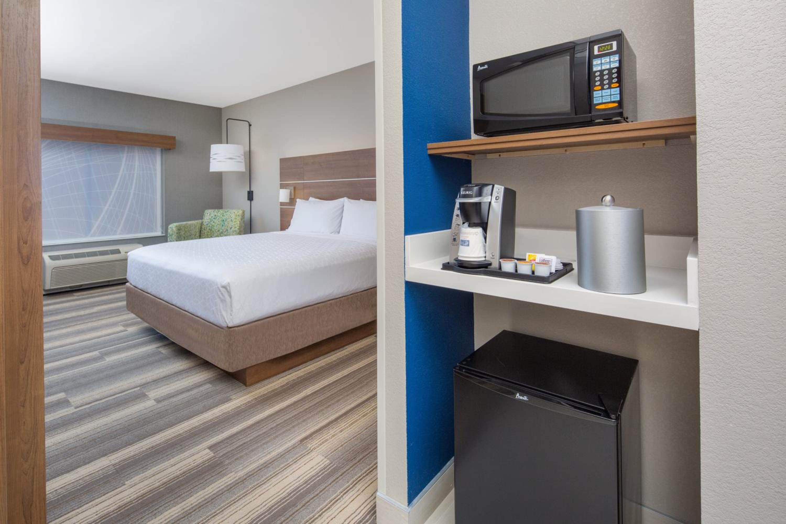 holiday inn express surprise by ihg