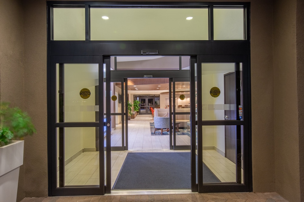 holiday inn express surprise by ihg