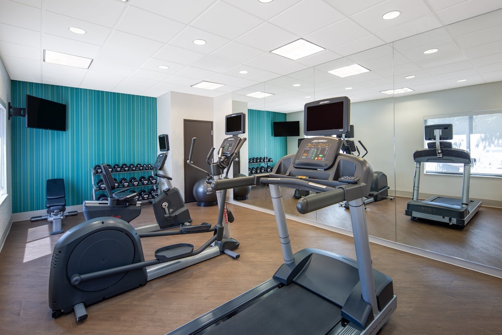 holiday inn express surprise by ihg