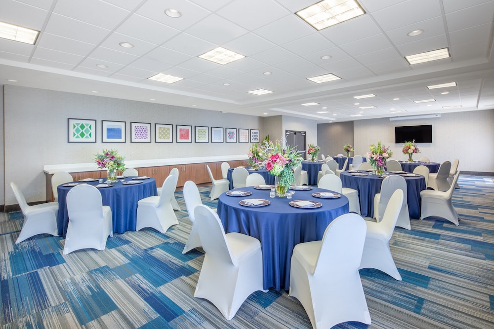 holiday inn express surprise by ihg