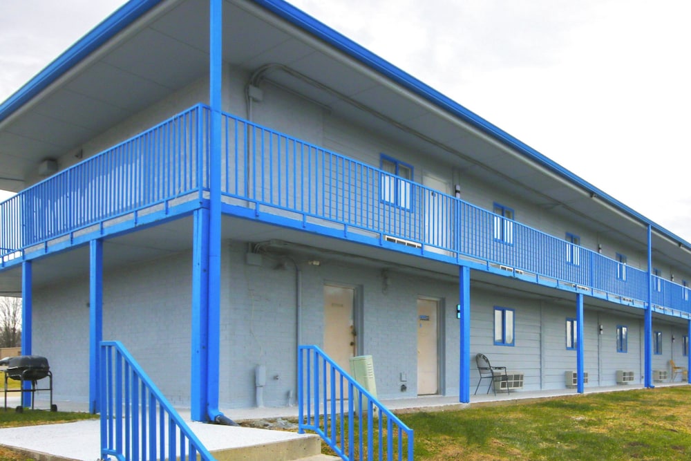 marshall lodge by oyo hwy 65