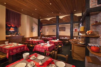 Hotel De La Tour,Colmar>>Alsace-Lorraine,3 star