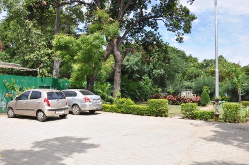 sri arul muthu residency madurai