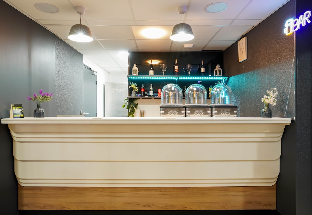 bandb hotel paris chatillon ex median