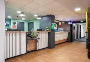 bandb hotel paris chatillon ex median