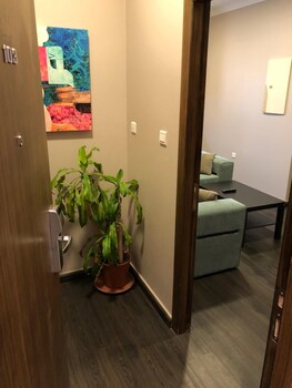 loren serviced apartment alslamah