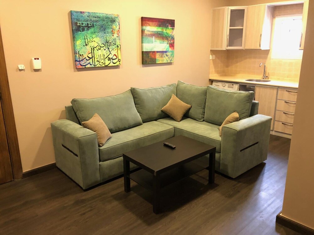 loren serviced apartment alslamah