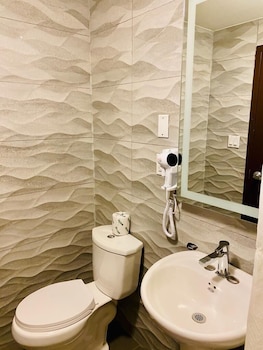 rodeway inn near jfk airport