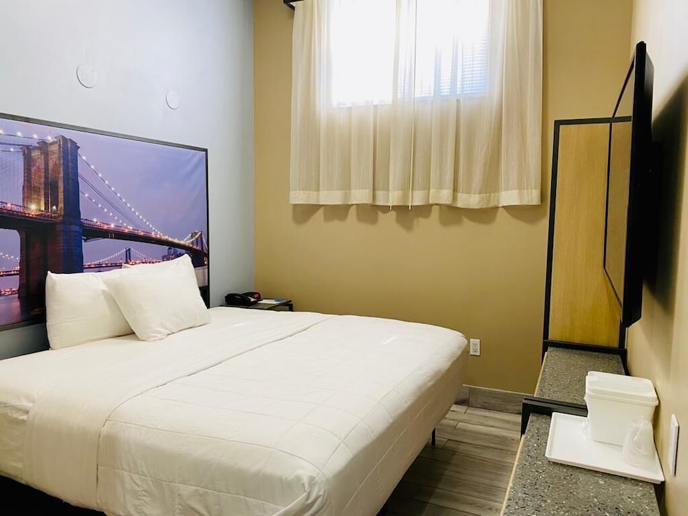 rodeway inn near jfk airport