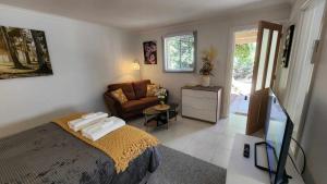 riesling trail and clare valley cottages