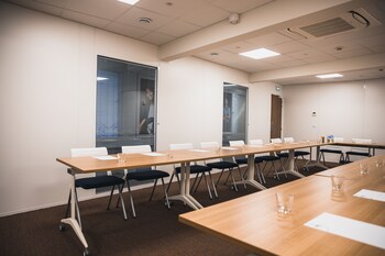 Hotel Le Cinq Hyper Centre Ville,Barberaz>>Aix-Les-Bains,4 star