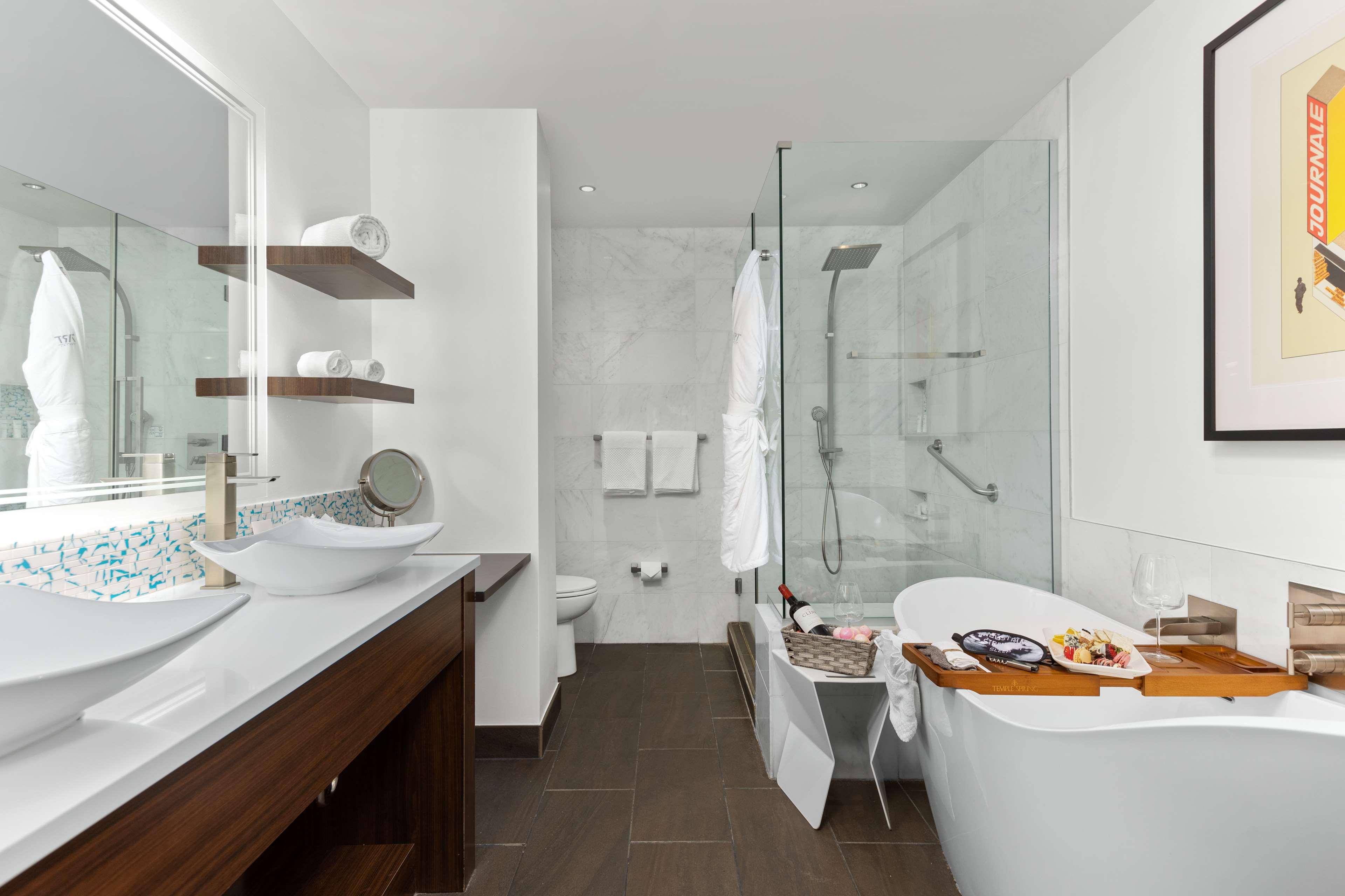 the art hotel denver curio collection by hilton
