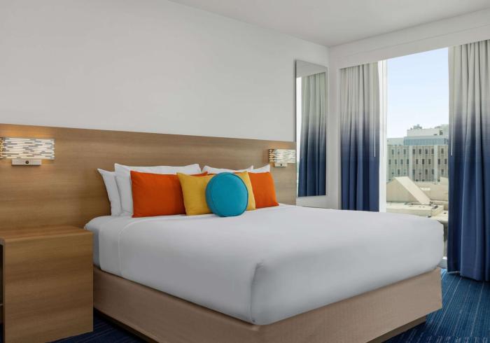 the art hotel denver curio collection by hilton