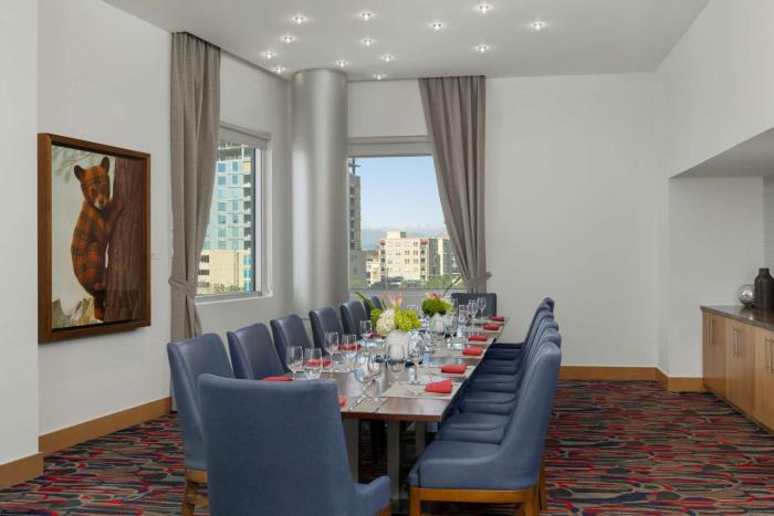 the art hotel denver curio collection by hilton