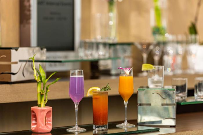 the art hotel denver curio collection by hilton