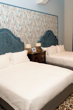 monarch hotel