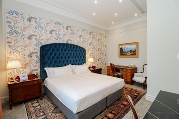 monarch hotel