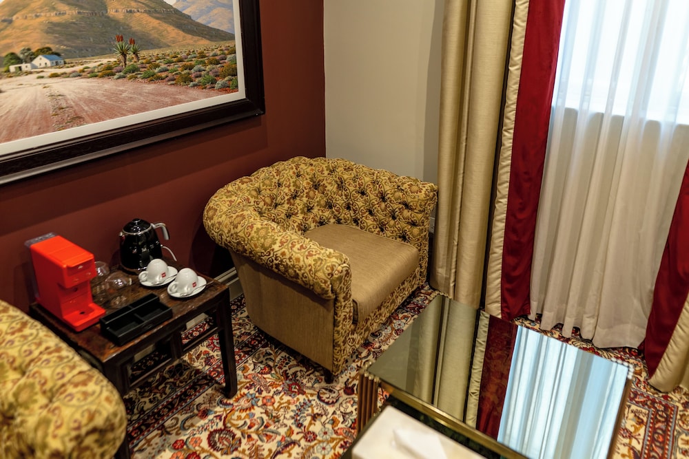 monarch hotel