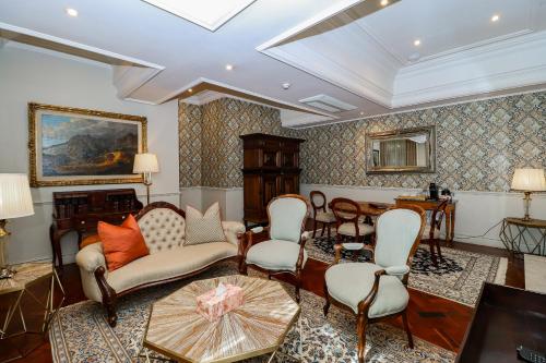 monarch hotel