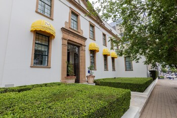 monarch hotel