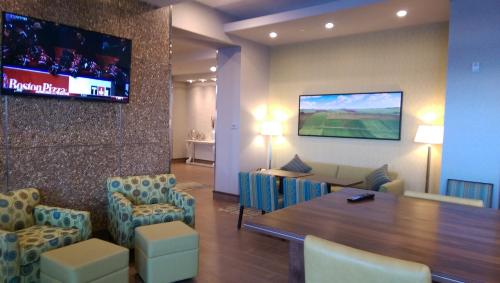 Hampton Inn By Hilton Lloydminster,Lloydminster>>Central Alberta,3 star