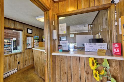 knob hill motor lodge hillsville