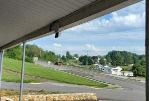 knob hill motor lodge hillsville