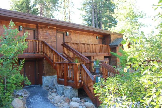 north lake lodges and villas
