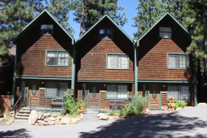 north lake lodges and villas