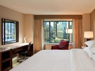 Sheraton Grand Chicago Riverwalk,Cook County>>Chicago,4 star