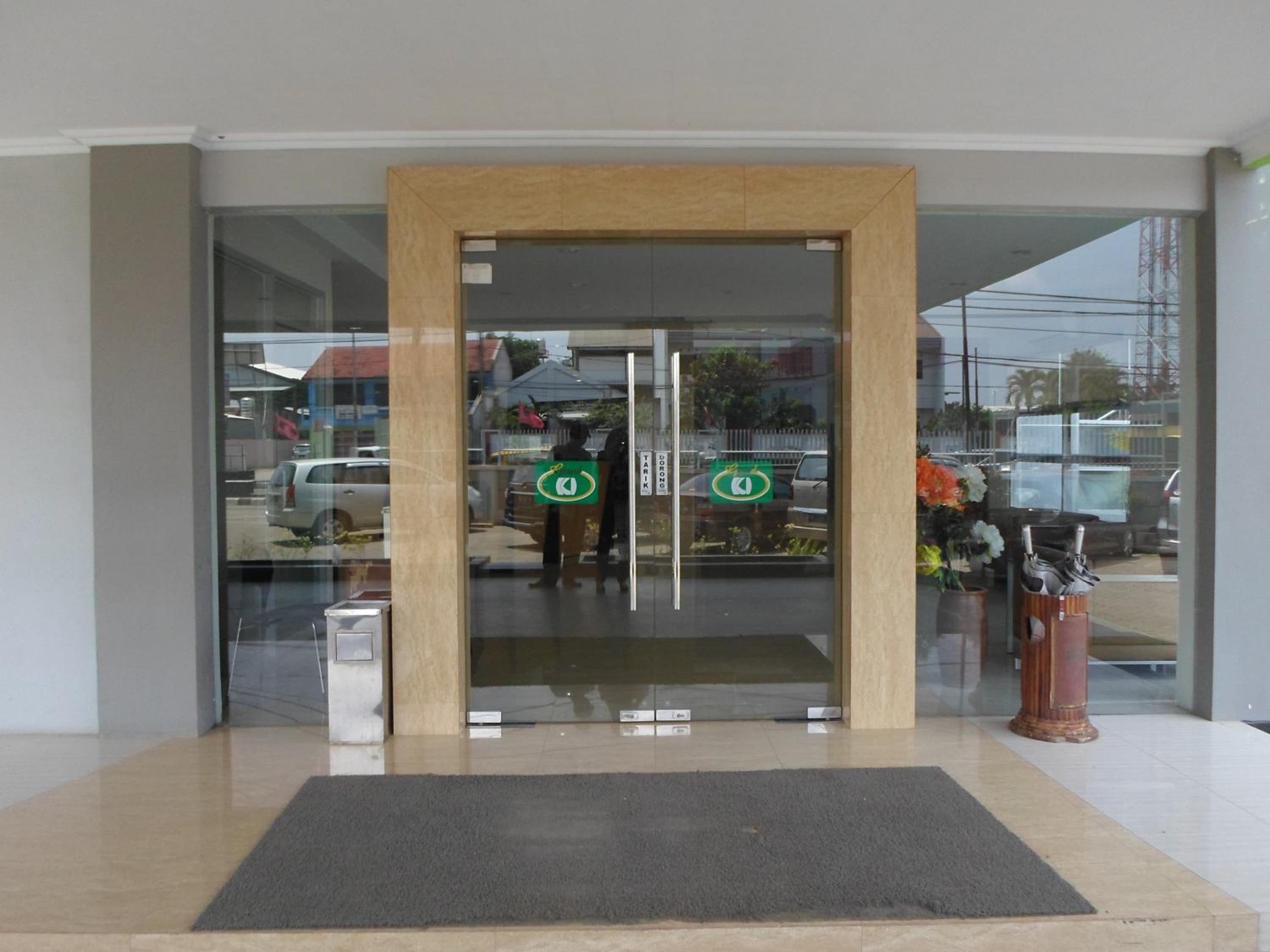 hotel grand karawang indah